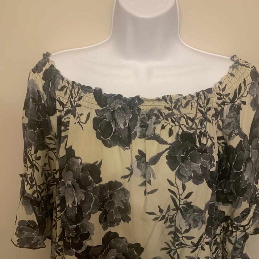 Weekend by Suzanne Betro Off The Shoulder Floral Ruffle Sleeve Top Sz XL - Picture 2 of 14